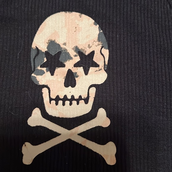 Top - Picture 3 of 4